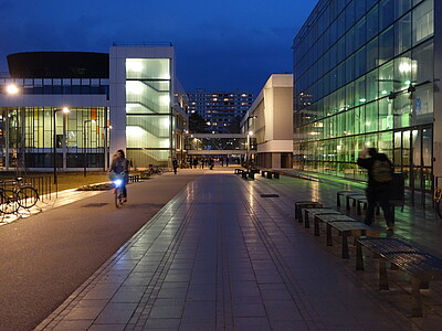 Perspective nocturne depuis l’Atrium, à la fin des cours. © Catherine Schröder - Unistra