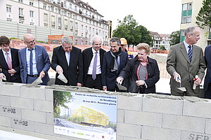 Pose de la première pierre du Centre de recherche en biomédecine de Strasbourg