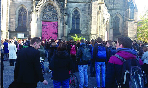Minute de silence à l'IEP