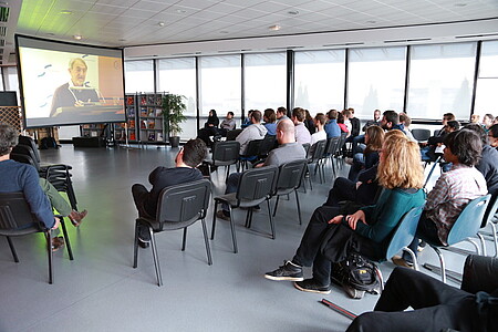 Retransmission en direct de la cérémonie en l’honneur de Martin Karplus