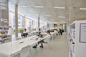 Les BU passent en mode été avec des horaires spécifiques. Crédit photo : Catherine Schröder 