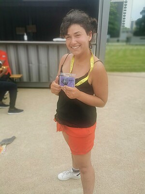 Manon, bénévole et étudiante en Master Approches critiques des arts de la scène à l’université de Strasbourg 