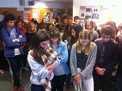Minute de silence au Cuej